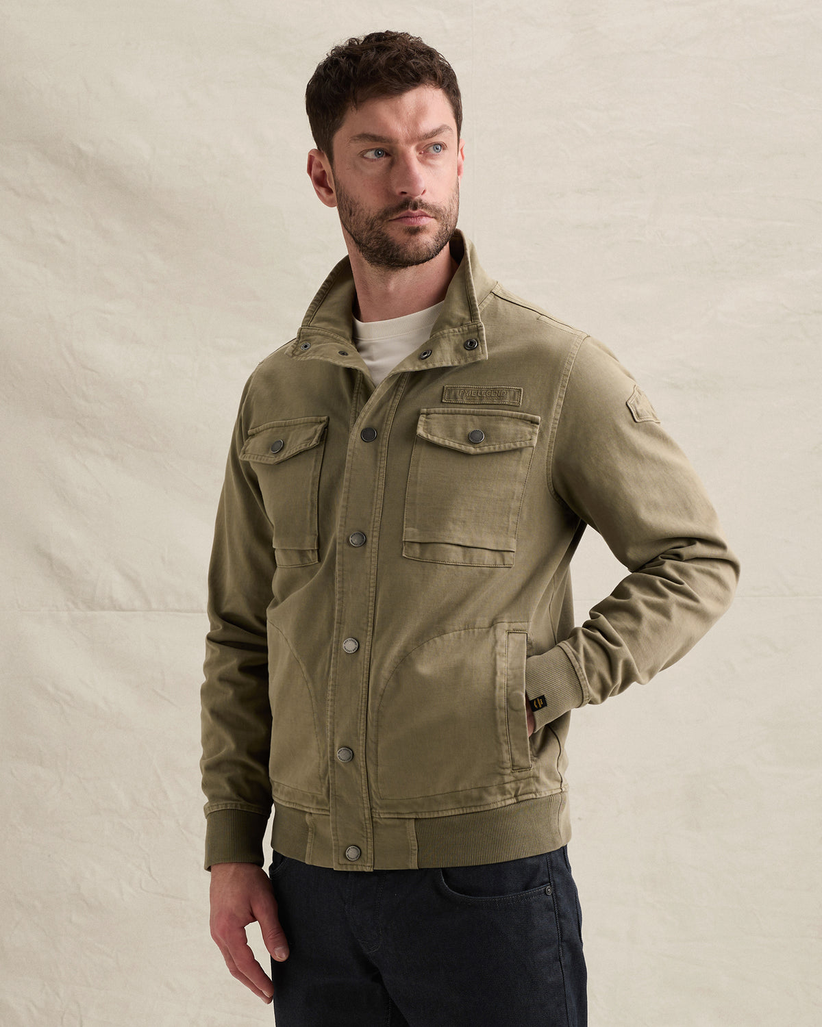 7121382