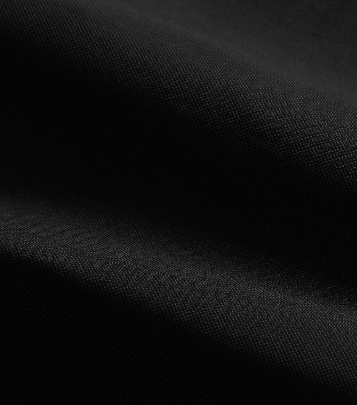3301563
